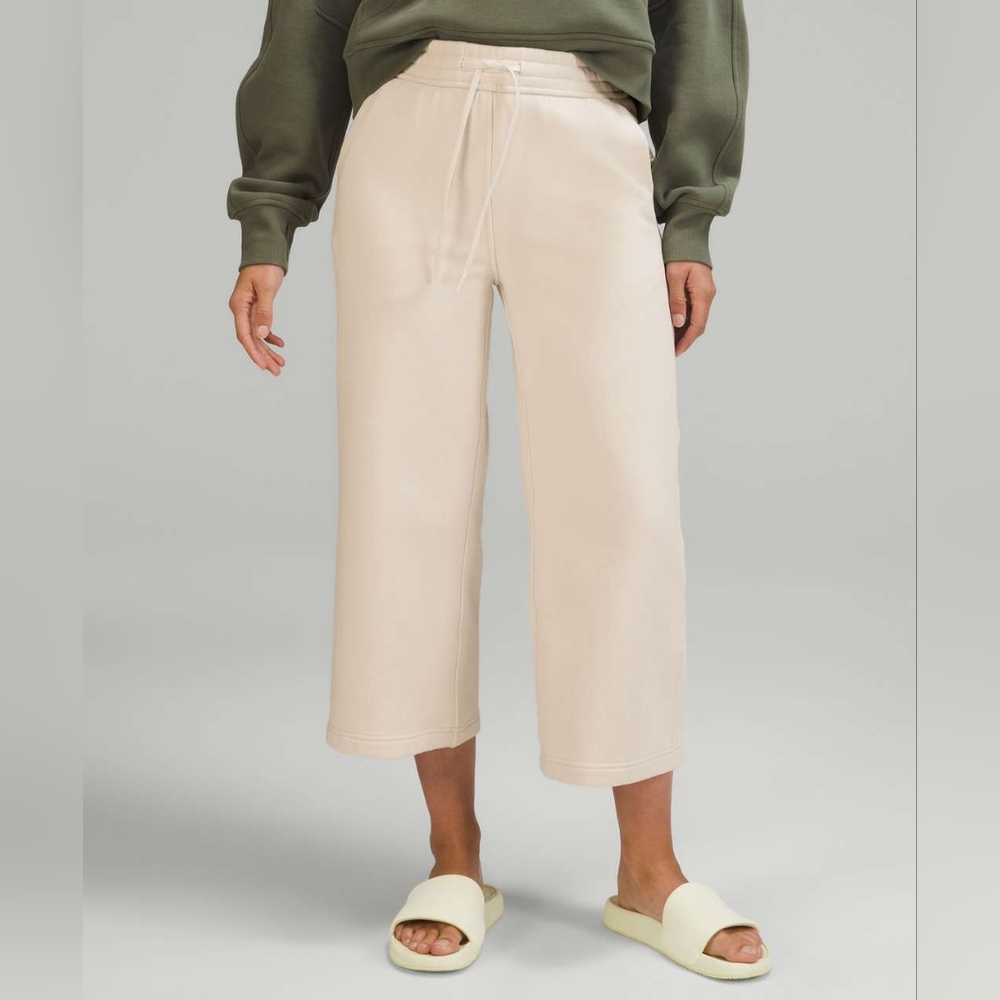 lululemon athletica Women's Cropped Wide-Leg Sweatpants in Light Beige